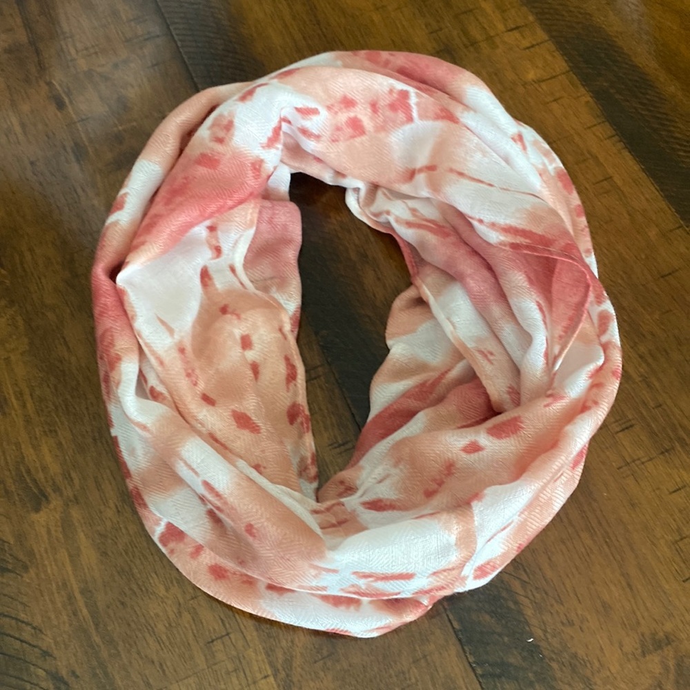 Cato Scarf 🧣